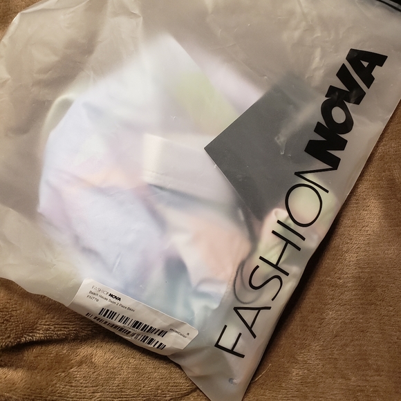 Fashionnova swim set - Picture 6 of 10